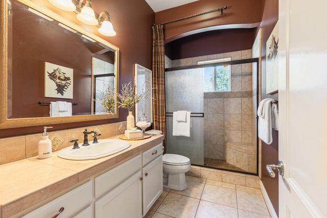 18687 Rosemary Ln, Grass Valley, CA 95949