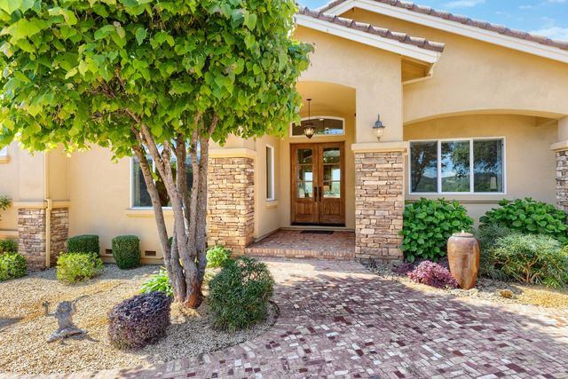 18687 Rosemary Ln, Grass Valley, CA 95949