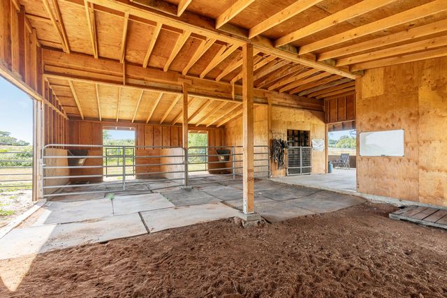 18687 Rosemary Ln, Grass Valley, CA 95949