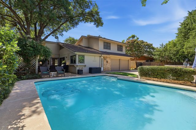 1605 Celeste Court, Arlington, TX 76012