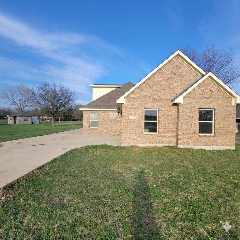 2312 Rogers Avenue, Lancaster, TX 75134