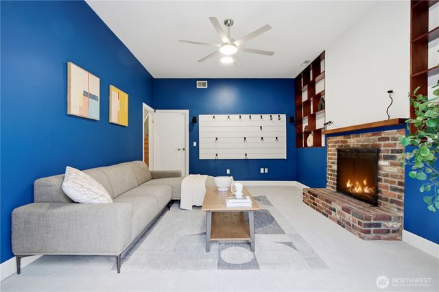 15237 SE 48th Drive, Bellevue, WA 98006