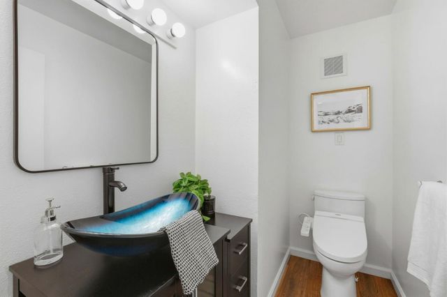 660 Nobel Drive 1E, Santa Cruz, CA 95060