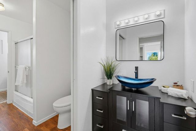 660 Nobel Drive 1E, Santa Cruz, CA 95060