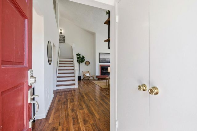 660 Nobel Drive 1E, Santa Cruz, CA 95060