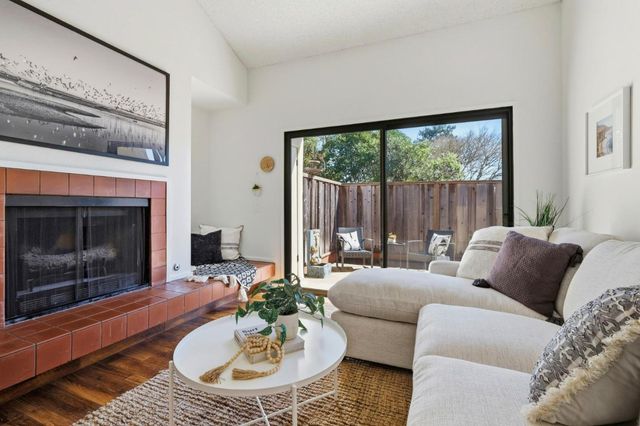 660 Nobel Drive 1E, Santa Cruz, CA 95060