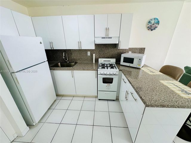 710 Washington Ave 321, Miami Beach, FL 33139