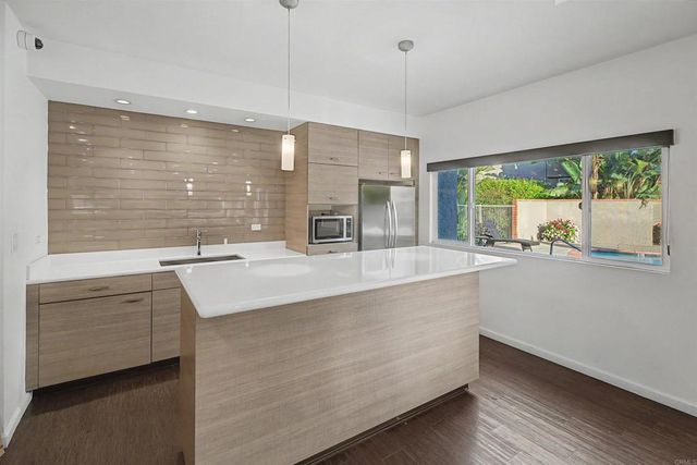 930 Via Mil Cumbres 170, Solana Beach, CA 92075