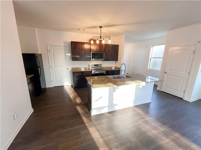 5485 Waverly Drive, Atlanta, GA 30349