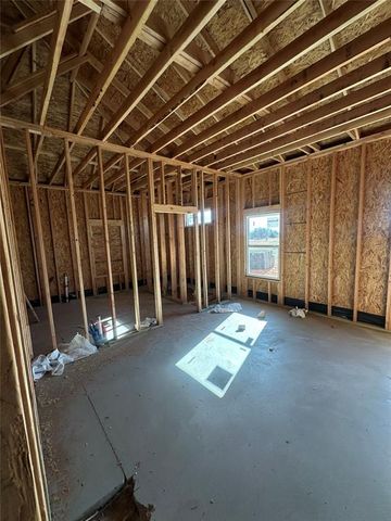 2447 Wolf Creek Bend, Blanchard, OK 73010