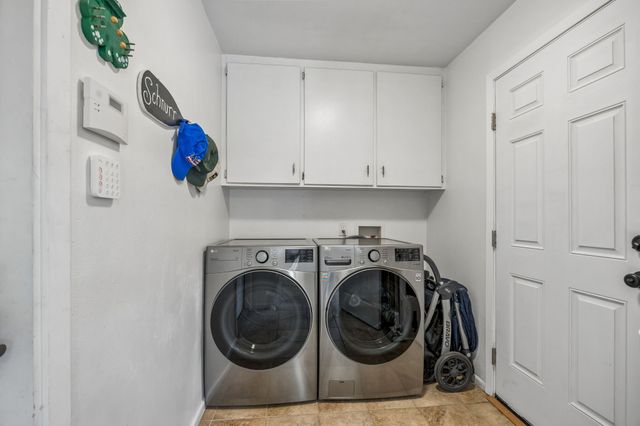 901 Raintree Road, Fort Worth, TX 76103
