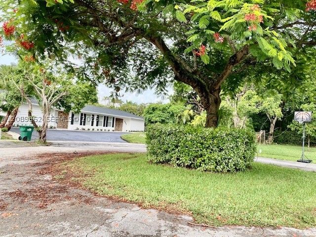 7770 SW 106th Ter 7770, Pinecrest, FL 33156