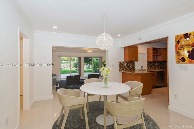 7770 SW 106th Ter 7770, Pinecrest, FL 33156