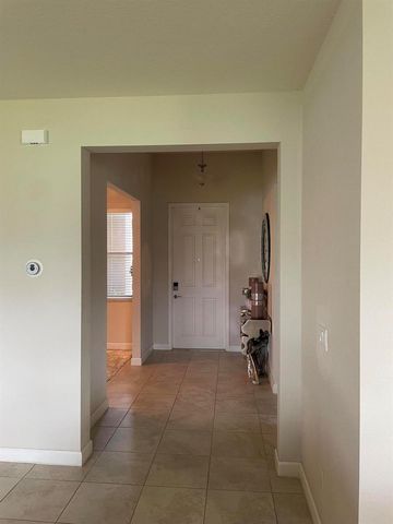 7413 NW Greenspring Street, Port St. Lucie, FL 34987
