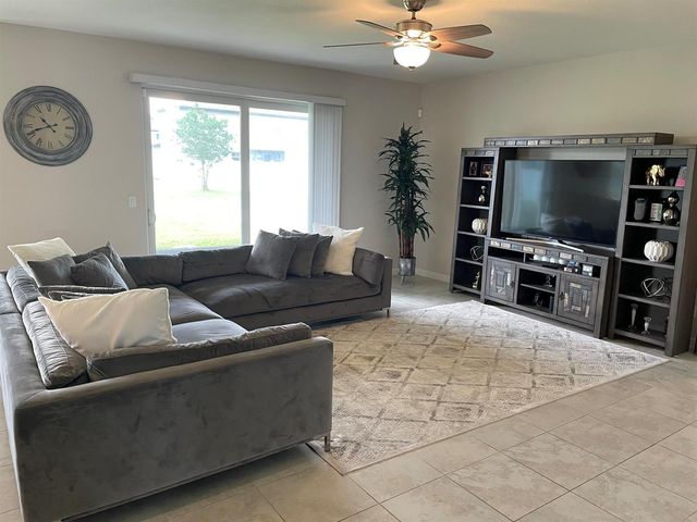 7413 NW Greenspring Street, Port St. Lucie, FL 34987