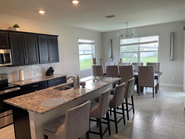 7413 NW Greenspring Street, Port St. Lucie, FL 34987