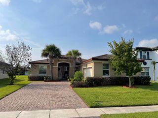7413 NW Greenspring Street, Port St. Lucie, FL 34987