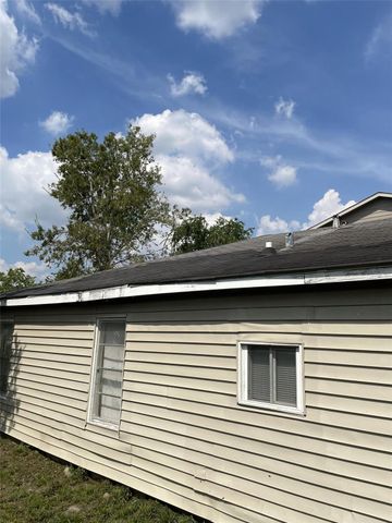 301 Connecticut Street, Houston, TX 77029