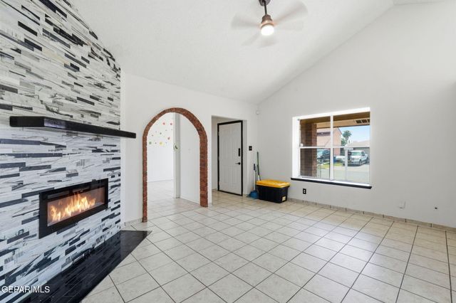 10905 DIZZY DEAN Place, El Paso, TX 79934