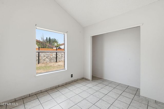 10905 DIZZY DEAN Place, El Paso, TX 79934