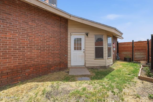 10905 DIZZY DEAN Place, El Paso, TX 79934