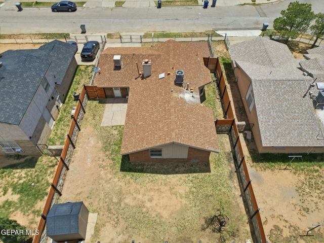 10905 DIZZY DEAN Place, El Paso, TX 79934