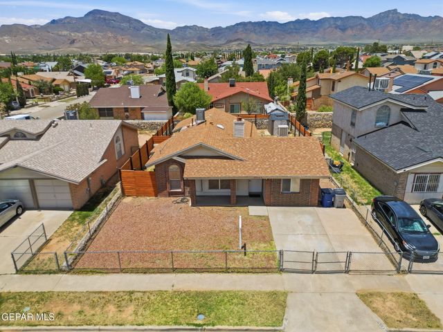 10905 DIZZY DEAN Place, El Paso, TX 79934