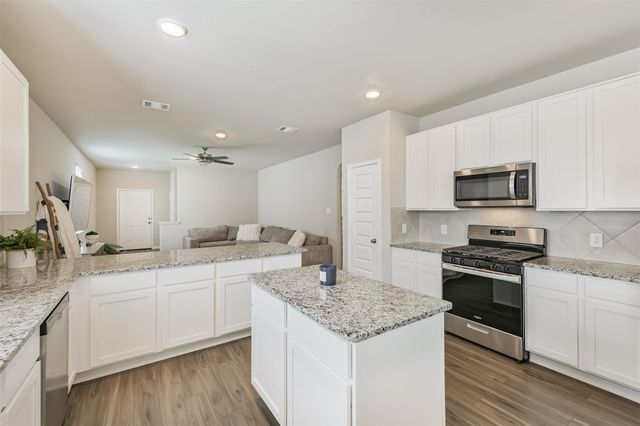 2424 Shellcracker Drive, Conroe, TX 77384