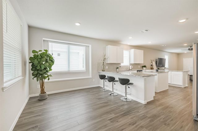 2424 Shellcracker Drive, Conroe, TX 77384