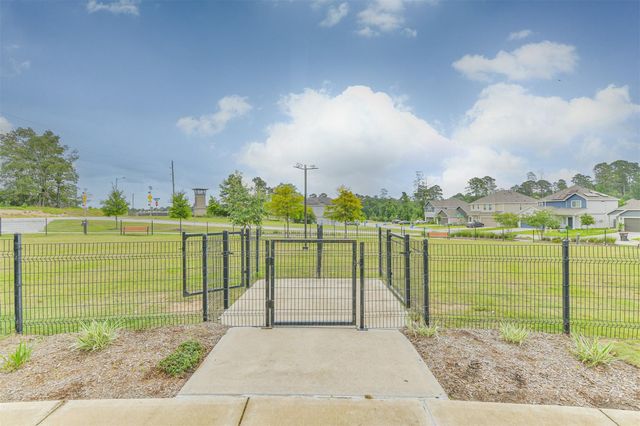 2424 Shellcracker Drive, Conroe, TX 77384