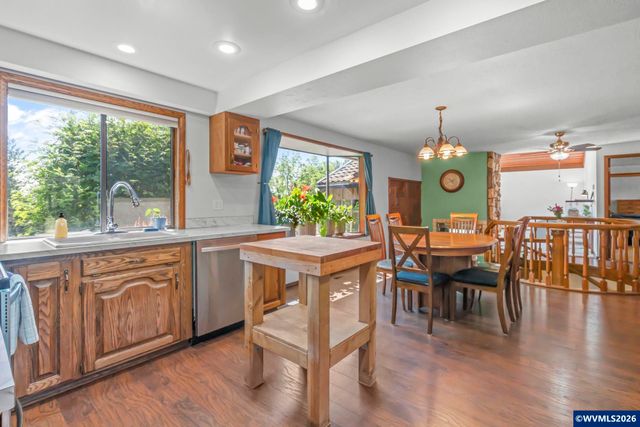 7955 Zion Ct SE, Turner, OR 97392