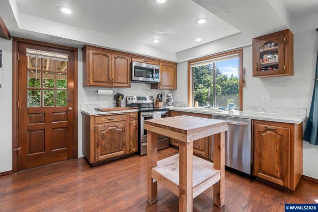 7955 Zion Ct SE, Turner, OR 97392
