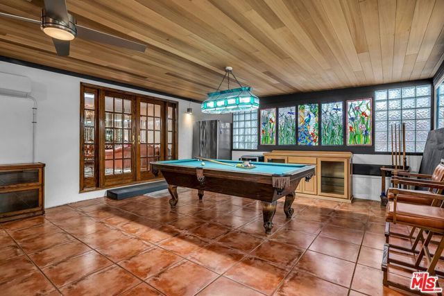 8732 Villanova Avenue, Los Angeles, CA 90045