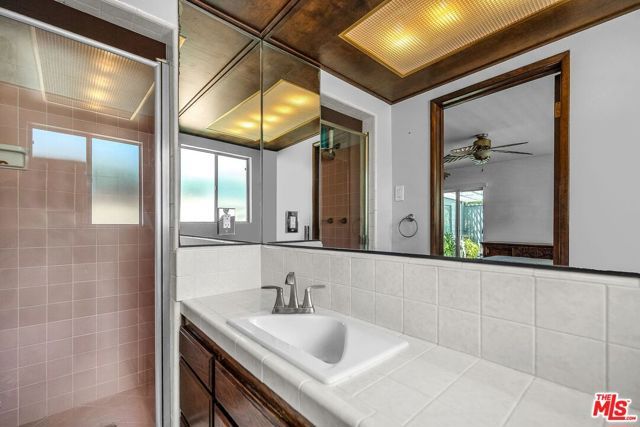 8732 Villanova Avenue, Los Angeles, CA 90045