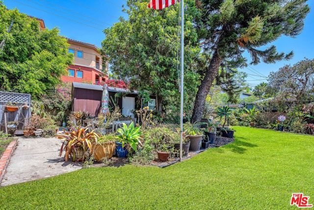 8732 Villanova Avenue, Los Angeles, CA 90045