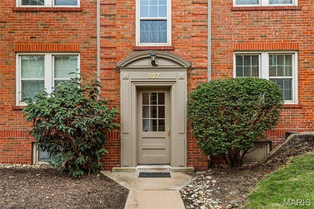 827 Westwood Drive 3E, Clayton, MO 63105