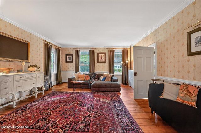 1575 New Scotland Road, Bethlehem, NY 12159