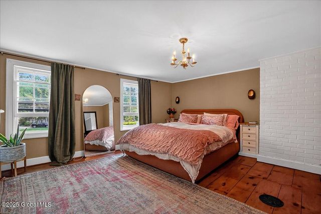 1575 New Scotland Road, Bethlehem, NY 12159