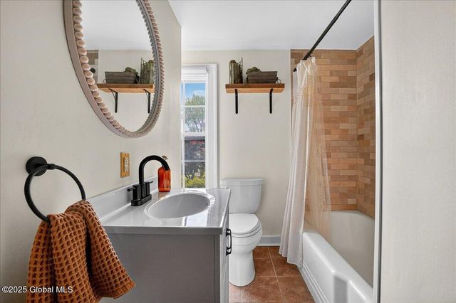 1575 New Scotland Road, Bethlehem, NY 12159