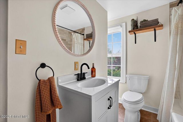 1575 New Scotland Road, Bethlehem, NY 12159