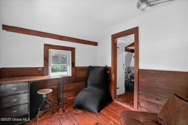 1575 New Scotland Road, Bethlehem, NY 12159