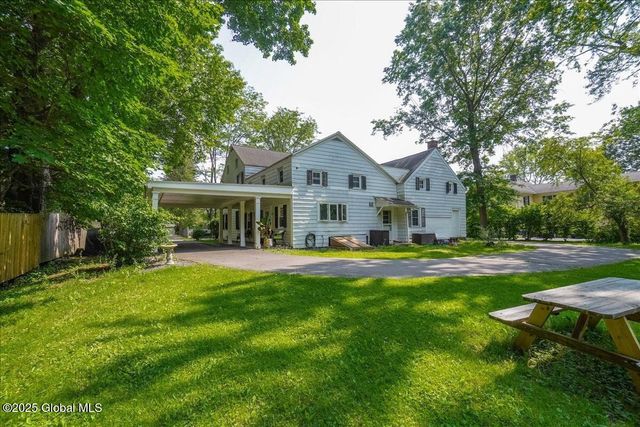 1575 New Scotland Road, Bethlehem, NY 12159