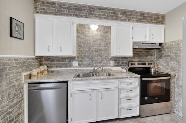 2114 Boyd Street, Des Moines, IA 50317