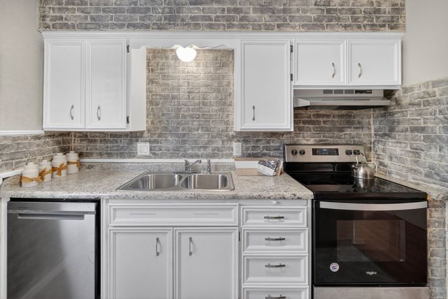 2114 Boyd Street, Des Moines, IA 50317