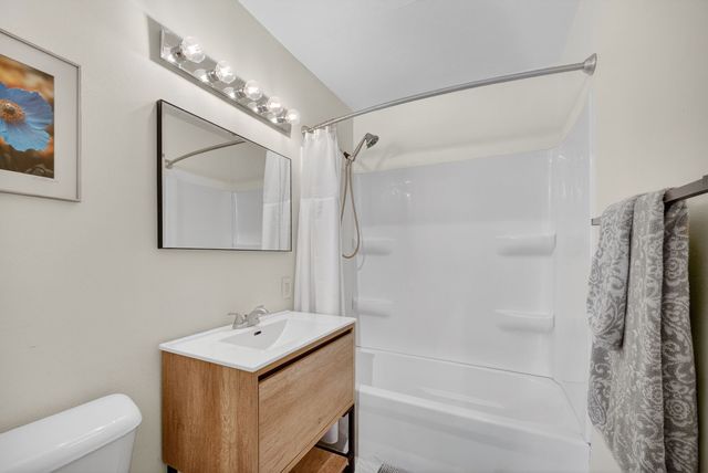 2114 Boyd Street, Des Moines, IA 50317