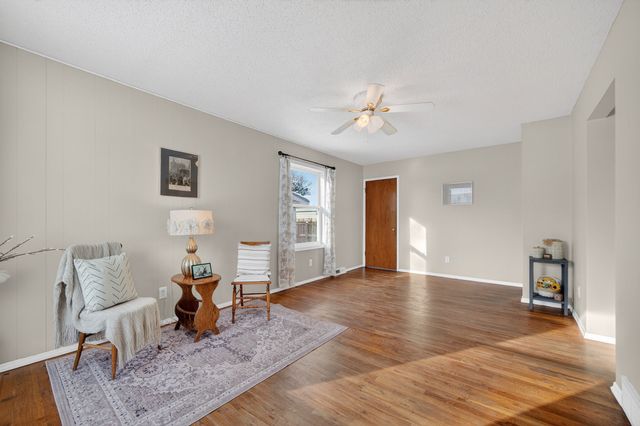 2114 Boyd Street, Des Moines, IA 50317