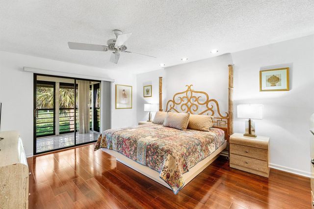 10137 Mangrove Drive 203, Boynton Beach, FL 33437