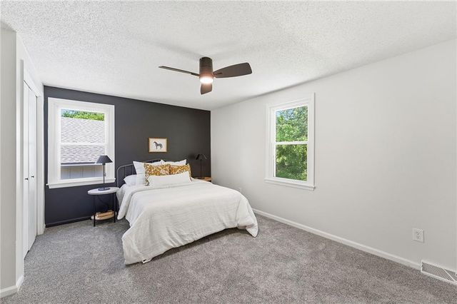 13309 Park Hills Drive, Grandview, MO 64030