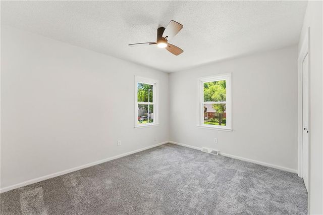 13309 Park Hills Drive, Grandview, MO 64030