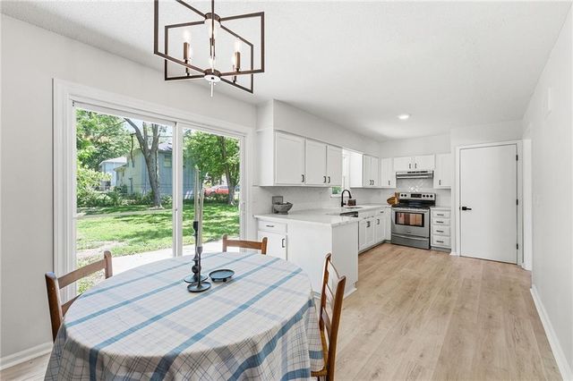 13309 Park Hills Drive, Grandview, MO 64030